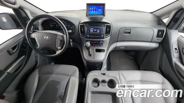 Hyundai Starex 2016 — фото 7