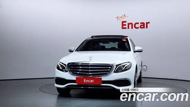 Mercedes-Benz E-Class 2017 — фото 3