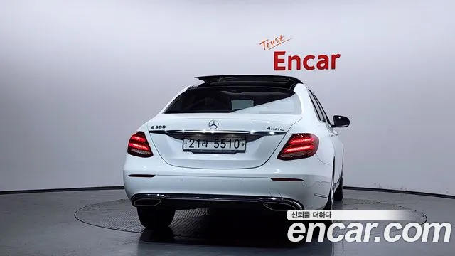Mercedes-Benz E-Class 2017 — фото 4