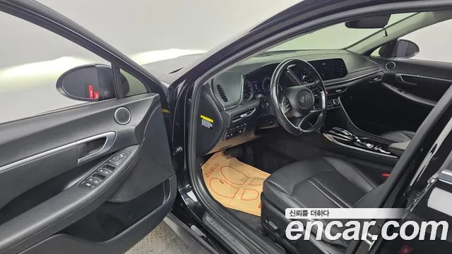 Hyundai Sonata 2020 — фото 13