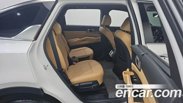 Kia Sorento 2023 — фото 11