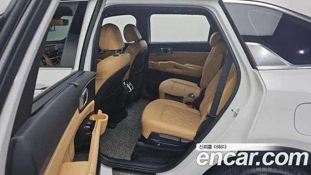 Kia Sorento 2023 — фото 12