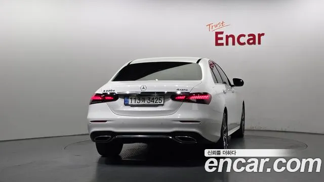 Mercedes-Benz E-Class 2021 — фото 4