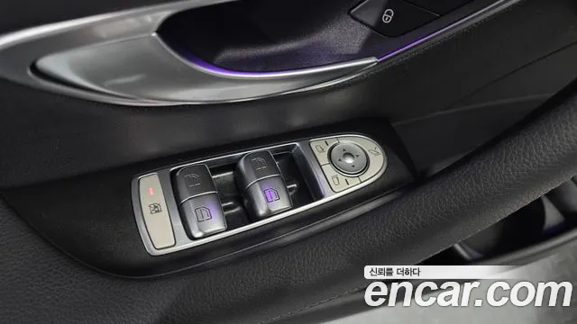 Mercedes-Benz E-Class 2021 — фото 26