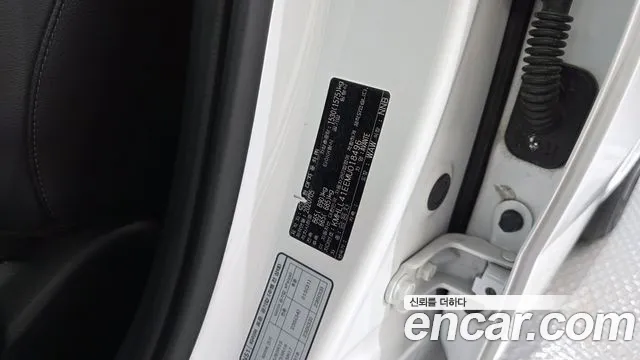 Hyundai AVANTE 2021 — фото 18
