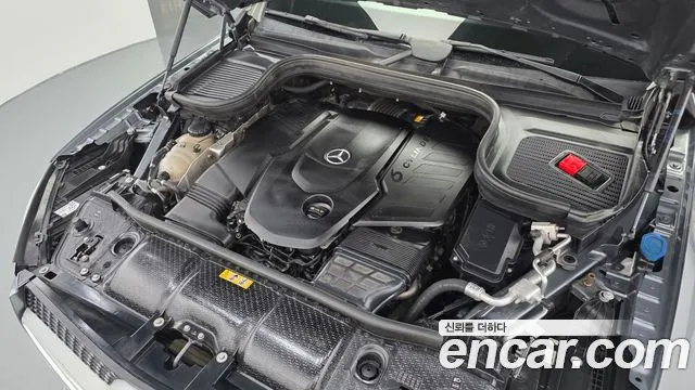Mercedes-Benz GLE-Class 2021 — фото 6