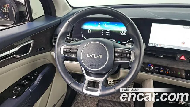 Kia Sportage 2023 — фото 13