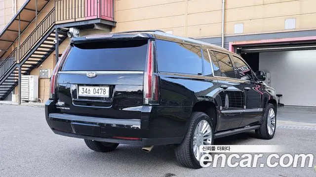 Cadillac Escalade 2016 — фото 2