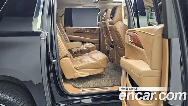 Cadillac Escalade 2016 — фото 12