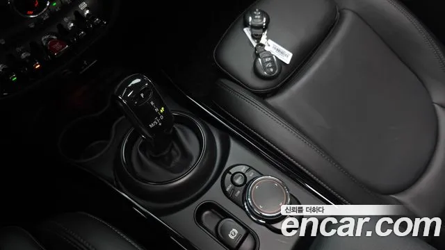 Mini Clubman 2019 — фото 12