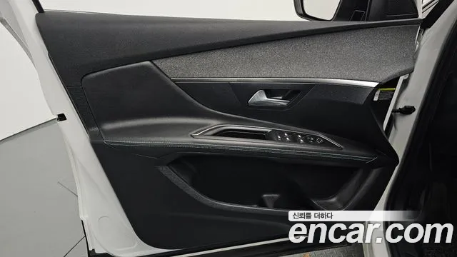 Peugeot 3008 2022 — фото 14