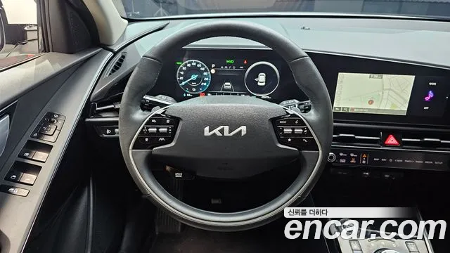 Kia Niro 2024 — фото 19