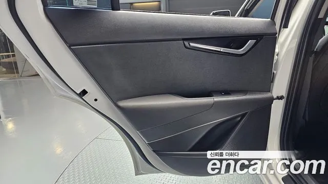 Kia Niro 2024 — фото 15
