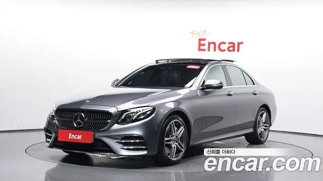 Mercedes-Benz E-Class 2020 — фото 31