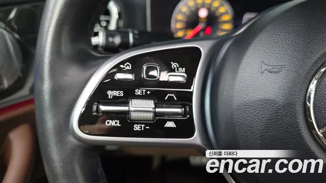 Mercedes-Benz E-Class 2020 — фото 27