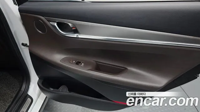 Hyundai Grandeur 2020 — фото 15