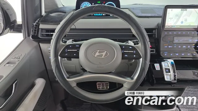 Hyundai Staria 2025 — фото 20