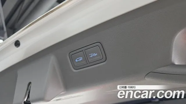 Hyundai Staria 2025 — фото 33
