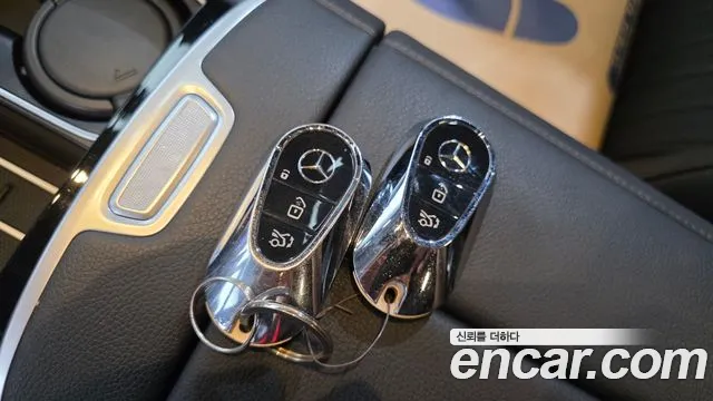 Mercedes-Benz S-Class 2021 — фото 17