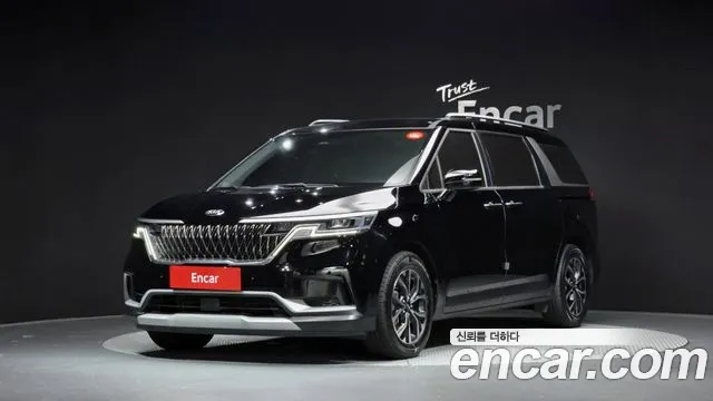 Kia Canival 2021 — фото 1