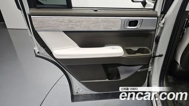 Hyundai Santafe 2024 — фото 15