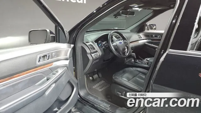 Ford Explorer 2018 — фото 10