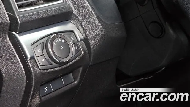 Ford Explorer 2018 — фото 13