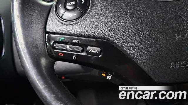 Kia K9 2013 — фото 16