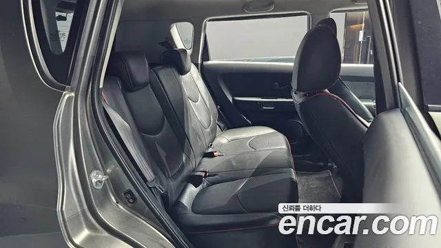 Kia Soul 2010 — фото 12