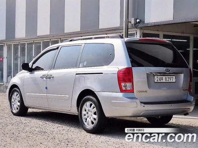 Kia Canival 2011 — фото 3