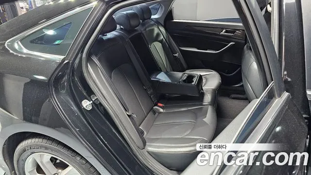 Hyundai Sonata 2018 — фото 20