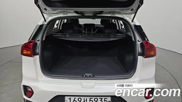 Kia Niro 2020 — фото 20