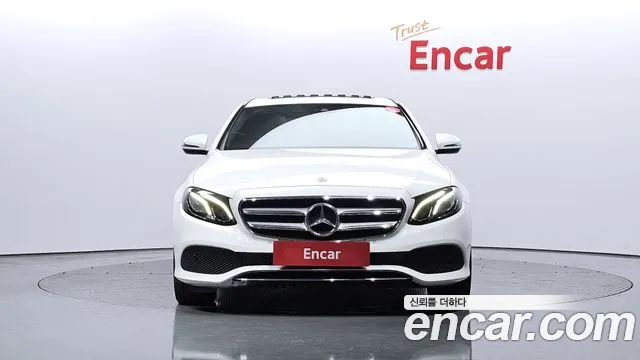 Mercedes-Benz E-Class 2018 — фото 3