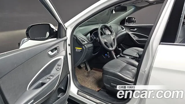 Hyundai Santafe 2017 — фото 11