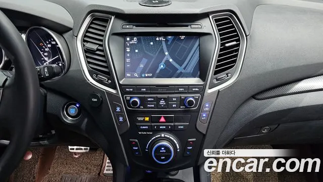 Hyundai Santafe 2017 — фото 16