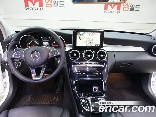 Mercedes-Benz C-Class 2018 — фото 17