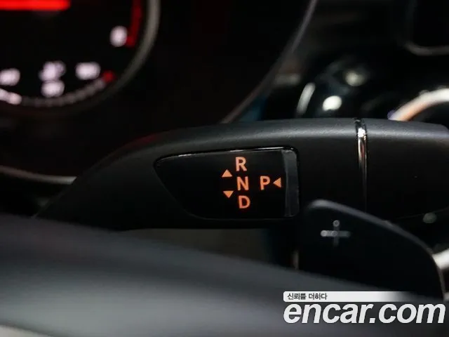 Mercedes-Benz C-Class 2018 — фото 19