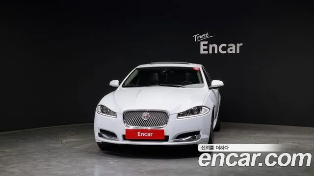 Jaguar XF 2014 — фото 3