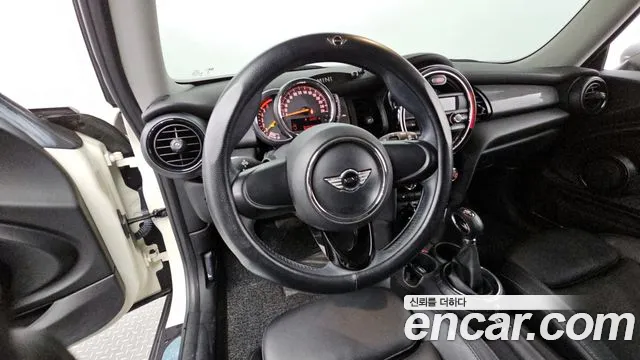 Mini Cooper 2015 — фото 13