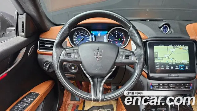 Maserati Ghibli 2017 — фото 13