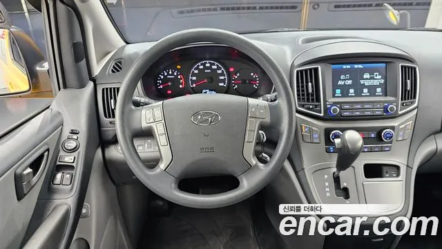 Hyundai Starex 2020 — фото 13