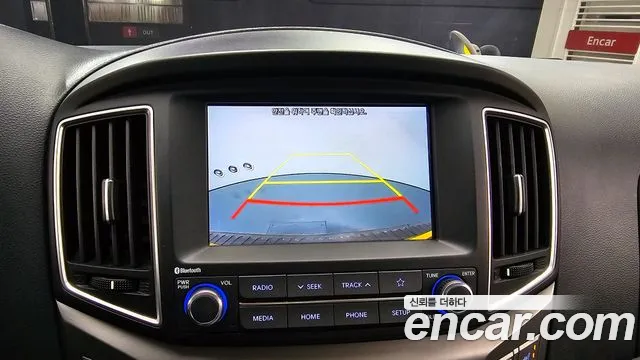 Hyundai Starex 2020 — фото 15