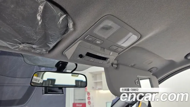 Hyundai Starex 2020 — фото 18