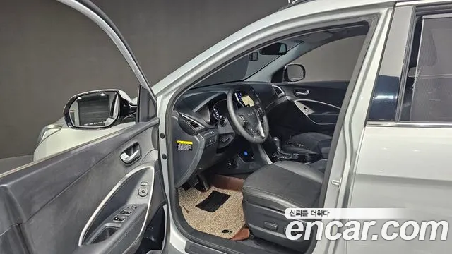 Hyundai Santafe 2016 — фото 11