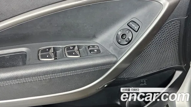 Hyundai Santafe 2016 — фото 12