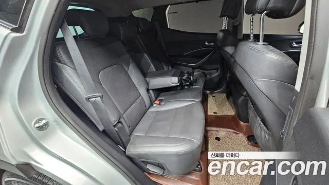 Hyundai Santafe 2016 — фото 19