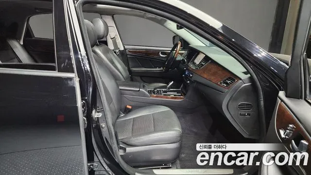 Hyundai Equus 2014 — фото 11