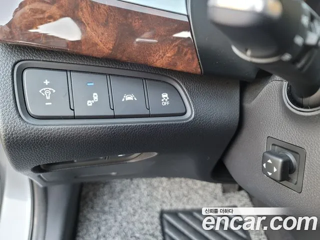 Hyundai Aslan 2017 — фото 19