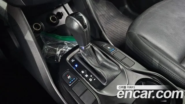 Hyundai Santafe 2015 — фото 9