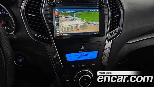 Hyundai Santafe 2015 — фото 16